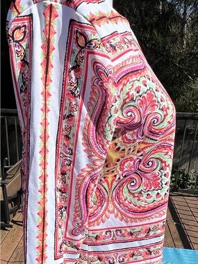 Charter Club White Multicolor Paisley Print Blouse. Size PM.